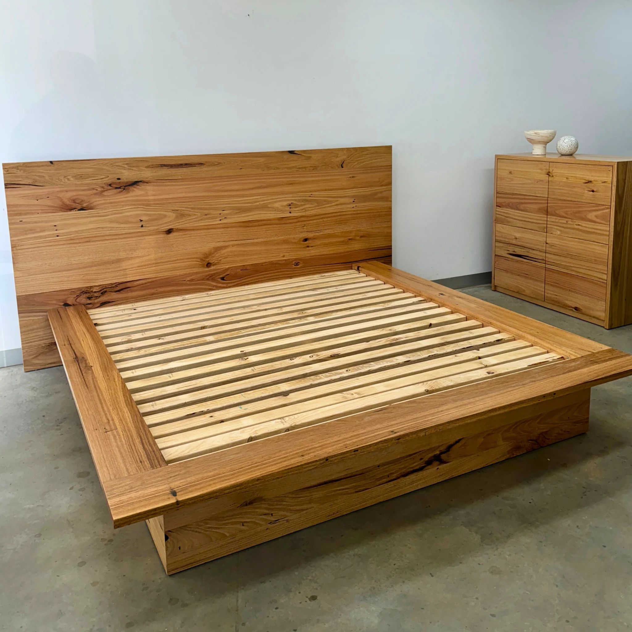 Bijoux Solid Timber Platform Bed - Image 3