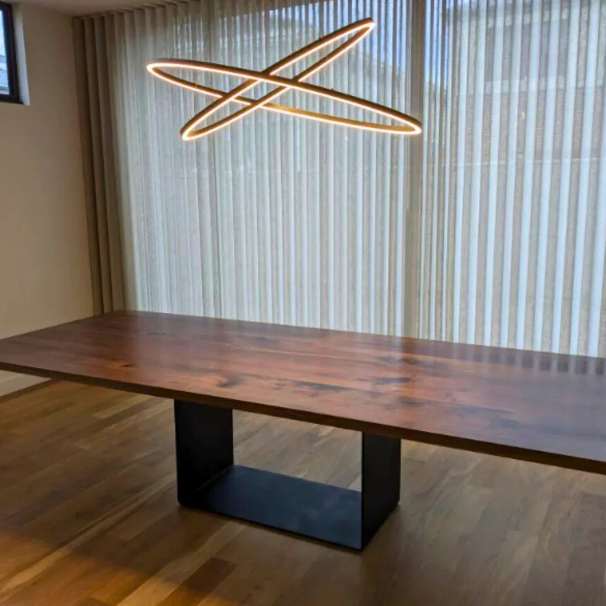 Empire Dining Table - Image 4