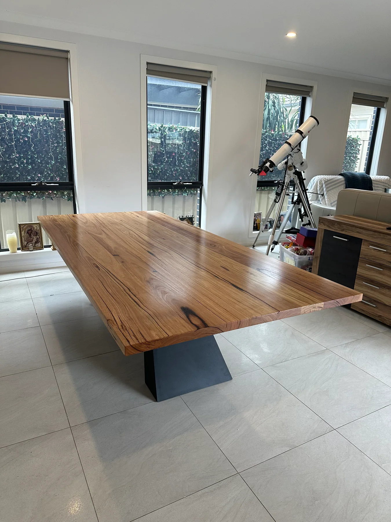 Monaco Dining Table - Image 4